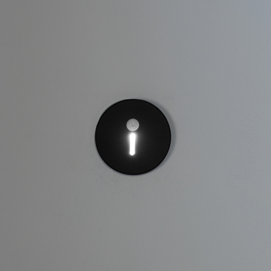 LED-Treppenleuchte mit Bewegungs- und Dämmerungssensor MAGNIK LED/1,7W/230V 2700/3300/3900/4600/5700K schwarz rund