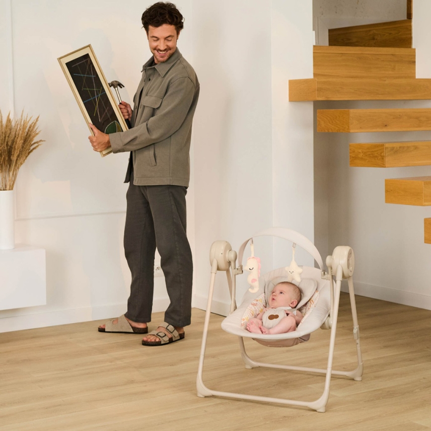 KINDERKRAFT - Babyschaukel mit Melodie SWINGEE beige 4xAAA/230V