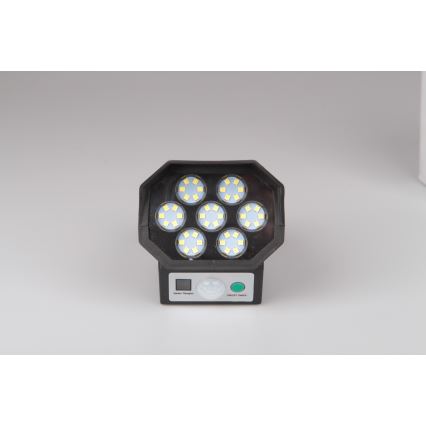 LED-Attrappe einer Sicherheitskamera mit Sensor und Solarpanel LED/5W/5,5V 800 mAh IP65 + Fernbedienung
