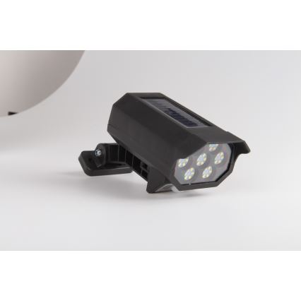 LED-Attrappe einer Sicherheitskamera mit Sensor und Solarpanel LED/5W/5,5V 800 mAh IP65 + Fernbedienung