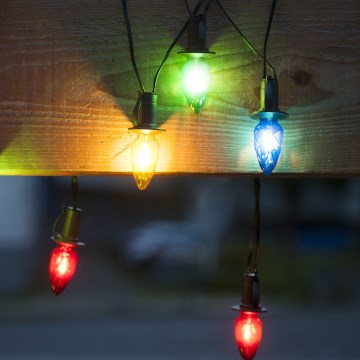 LED-Außen-Weihnachtslichterkette CONE FILAMENT 20xE10 19m farbig/warmweiß IP44, Hergestellt in Tschechien