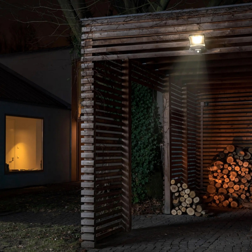 LED-Außenstrahler LED/150W/230V 4500K IP65 schwarz