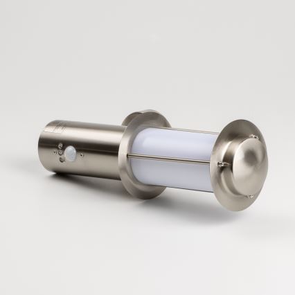 LED-Außen-Wandleuchte mit Bewegungsmelder 1xE27/4,9W/230V IP44 mattchrom