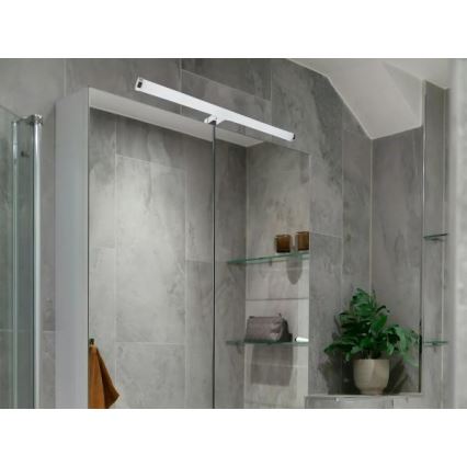 LED-Badezimmer-Spiegelleuchte LED/12W/230V 59,5 cm IP44 glänzender Chrom