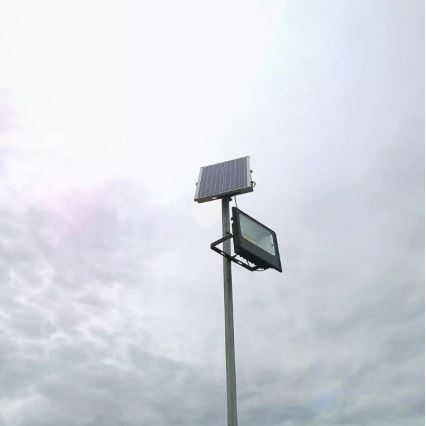 LED dimmbarer Solarstrahler LED/16W/3,2V 4000K IP65 10000 mAh + Fernbedienung