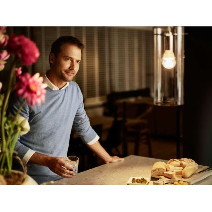 LED Glühbirne Philips E14/4W/230V - LUSTER