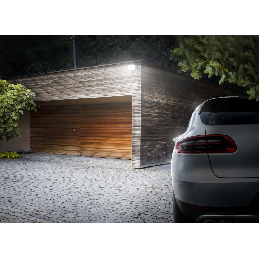 LED-Outdoor-Strahler mit Sensor NOCTIS LUX 2 LED/50W/230V 3000K IP44 weiß