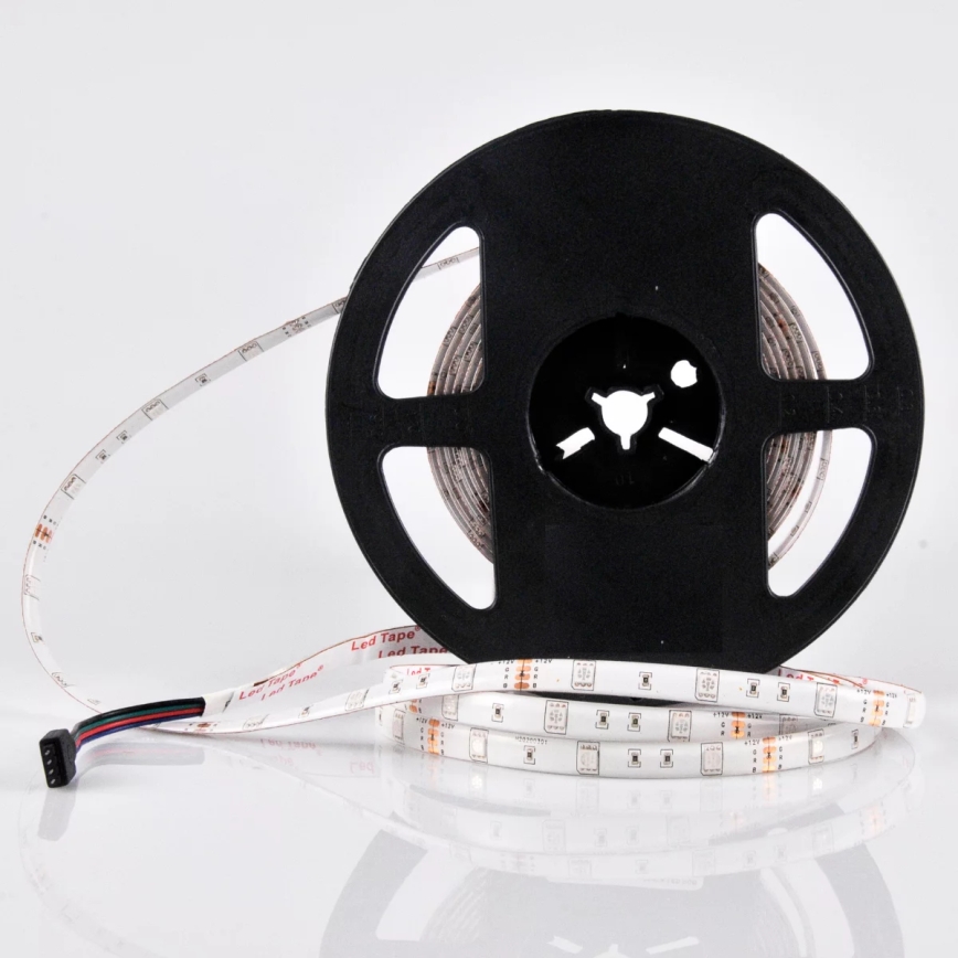 LED RGB dimmbarer Außenlichtstreifen 5m LED/14W/12V IP65 + Fernbedienung