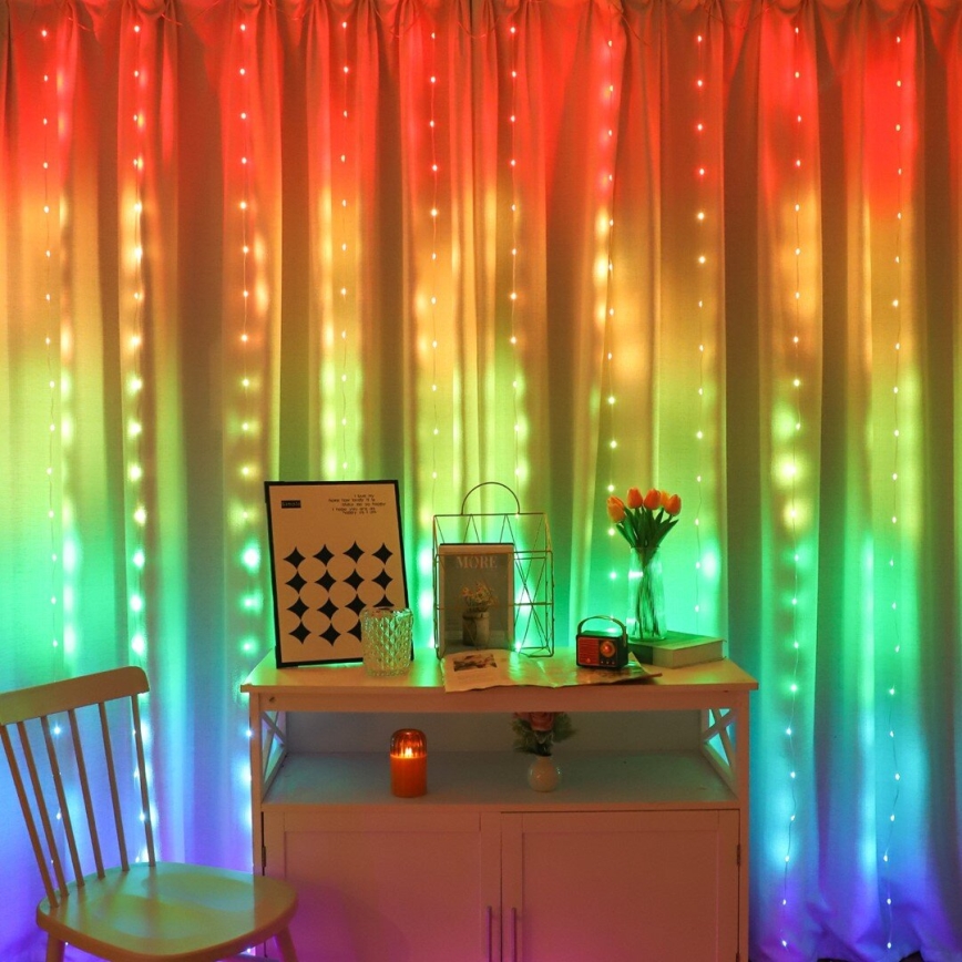 LED RGB dimmbarer Weihnachts-Lichtervorhang WIZARD 300xLED/USB 3x3m + Fernbedienung