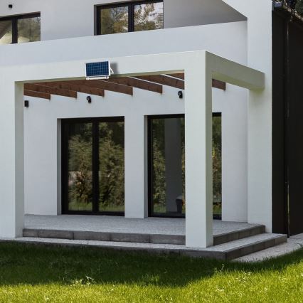 Dimmbare Outdoor-LED-Röhre mit Dämmerungssensor und Solarpanel JIMMY 40W/5000 mAh 3,7V 6000K IP65 + Fernbedienung