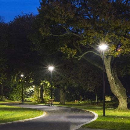 LED Solar-Straßenleuchte mit Sensor LED/10W/3,2V IP65 4000K 15000 mAh + Fernbedienung