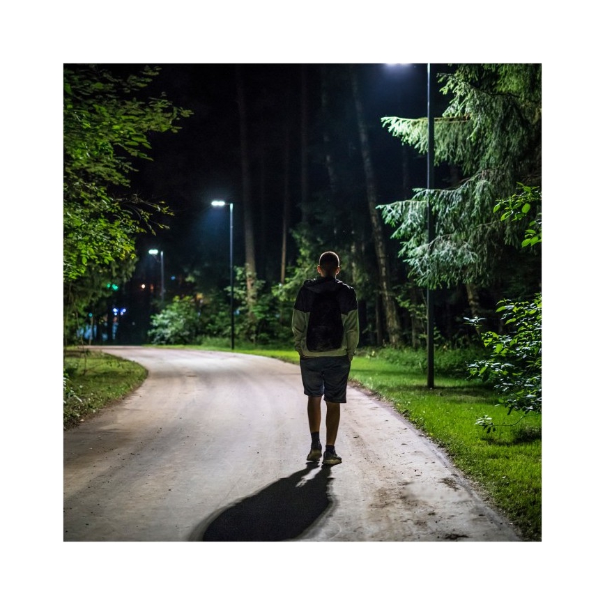 Dimmbare LED-Solar-Straßenleuchte mit Sensor URBI LED/11W/3,2V 6500K 15000 mAh IP54 + Fernbedienung