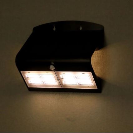 LED Solar-Wandleuchte mit Sensor LED/7W/3,7V 4000K IP65 schwarz