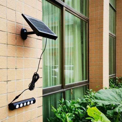 LED-Solar-Wandleuchte mit Sensor LED/8W/3,7V 4000 mAh 4000K IP65