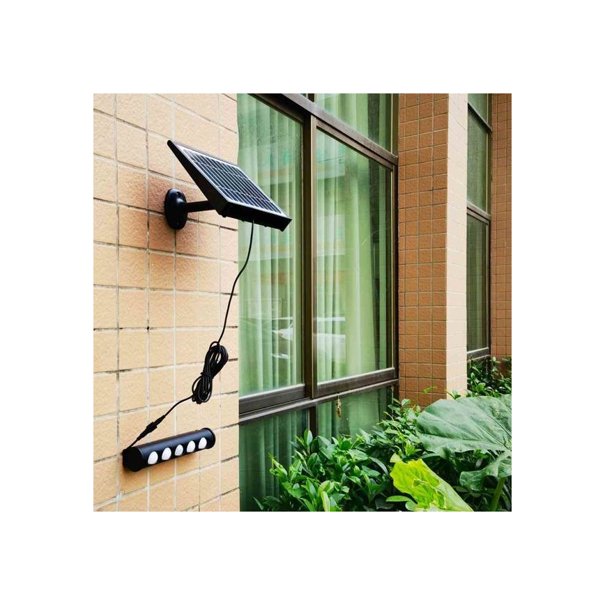 LED-Solar-Wandleuchte mit Sensor LED/8W/3,7V 4000 mAh 4000K IP65
