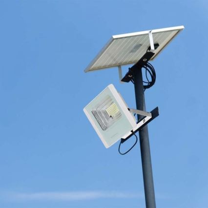 LED-Solarstrahler für den Außenbereich LED/12W/3,2V IP65 4000K + Fernbedienung