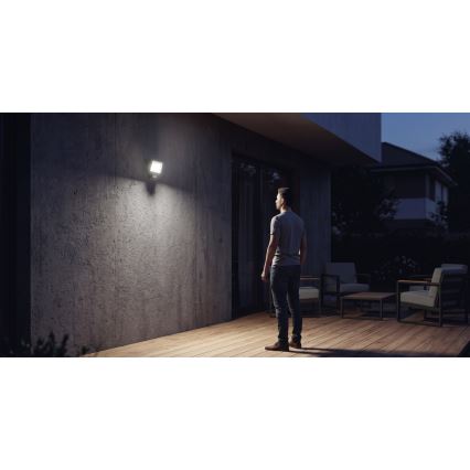 LED-Strahler mit Bewegungs- und Dämmerungssensor TAMBO EVO LED/30W/230V 4000K IP44 schwarz