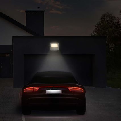 LED-Strahler mit Sensor LED/50W/230V 4000K IP65 weiß