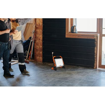 LED-Strahler mit Ständer LED/100W/230V 4500K IP65 orange