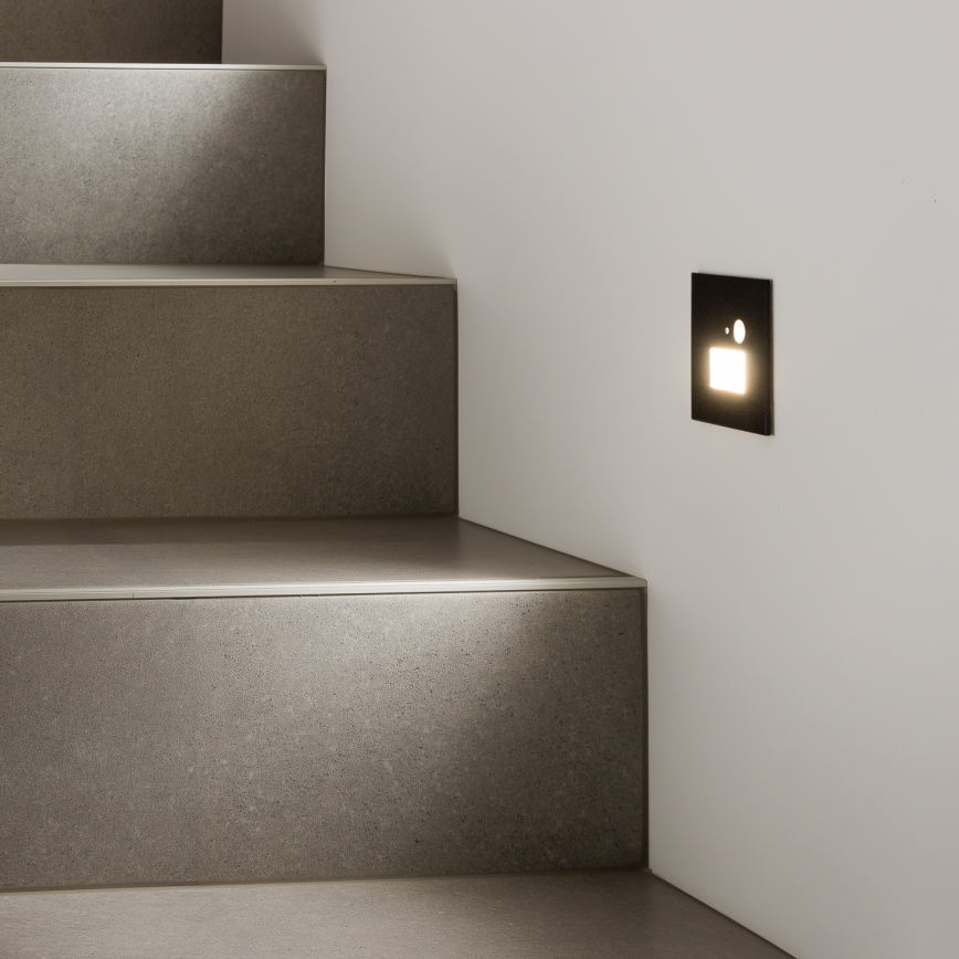 LED-Treppenleuchte mit Bewegungs- und Dämmerungssensor LED/1,5W/230V 3000/4000/6500K schwarz