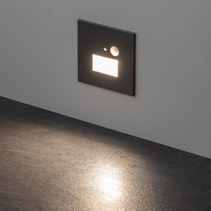 LED-Treppenleuchte mit Bewegungs- und Dämmerungssensor LED/1,5W/230V 3000/4000/6500K silber