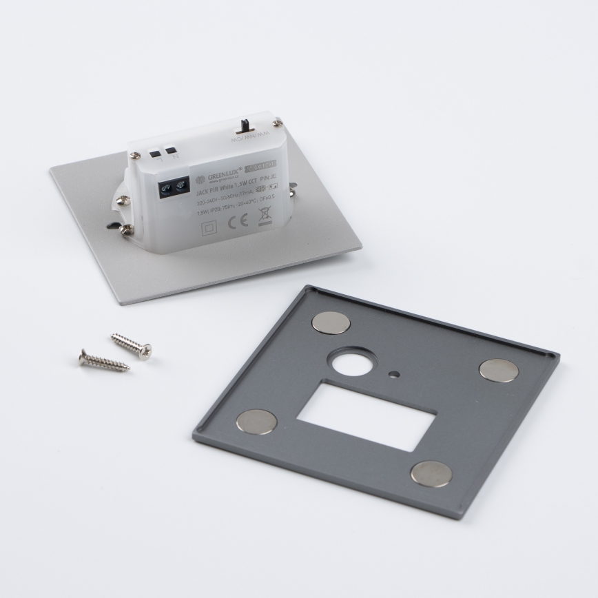 LED-Treppenleuchte mit Bewegungs- und Dämmerungssensor LED/1,5W/230V 3000/4000/6500K silber