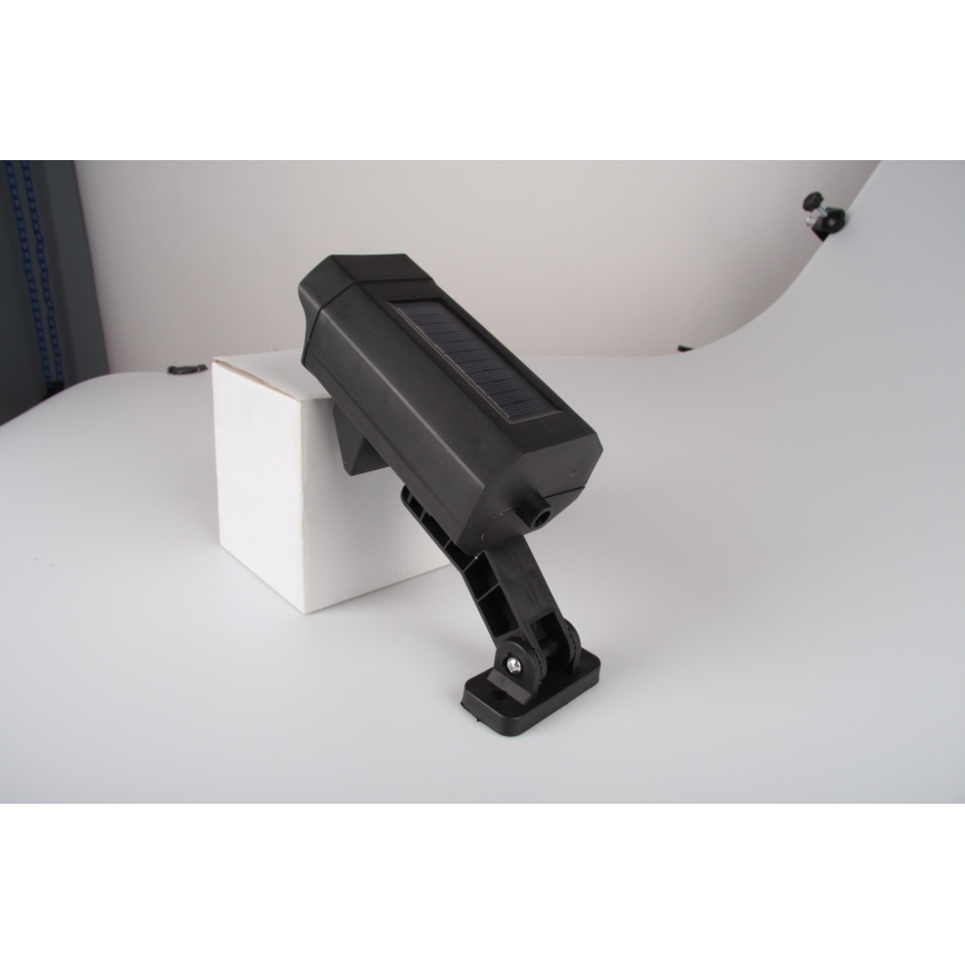 LED-Überwachungskamera-Attrappe mit Sensor und mit Solarpanel LED/5W/5,5V 800 mAh IP65 + Fernbedienung