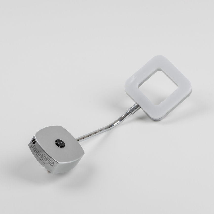 LED Wandleuchte für die Steckdose LED/3,2W/230V Mattchrom