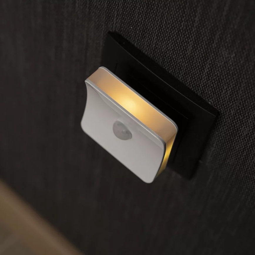 Ledvance - LED RGB Orientierungsleuchte mit Sensor für Steckdose LUNETTA LED/0,3W/230V