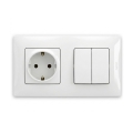 Legrand - Doppelter Serienschalter Nr. 5 und SCHUKO-Haushaltssteckdose mit Rahmen NILOE 250V weiß