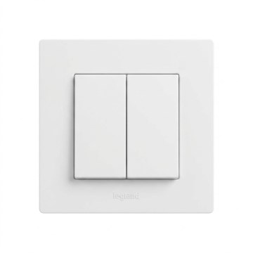 Legrand - Doppelter Treppenlichtschalter 6+6 mit Rahmen NILOE STEP weiß
