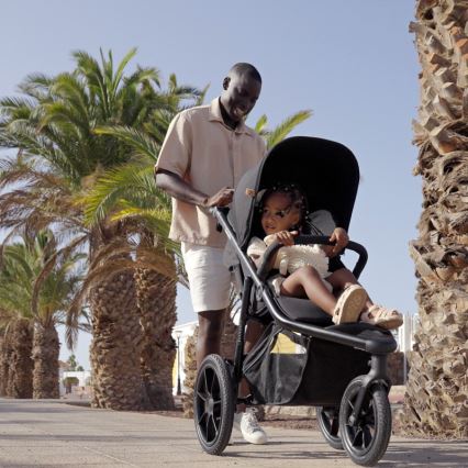 Lionelo - Sport-Kinderwagen AZURA, schwarz