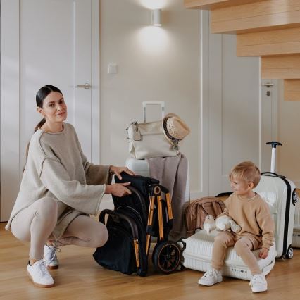 Lionelo - Sport-Kinderwagen CLOE schwarz/gold