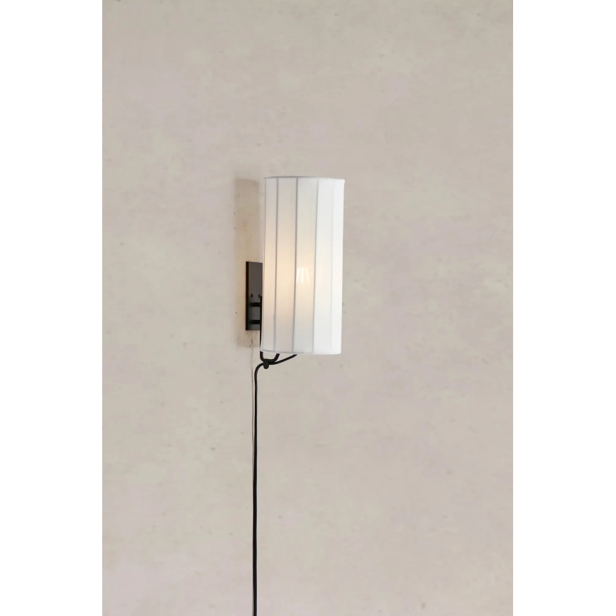 Markslöjd 108960 - Wandleuchte HIKARI 1xE27/60W/230V weiß/schwarz