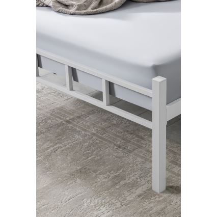 Metall-Doppelbett ORMEL 120 x 200 cm, weiß, Belastbarkeit 120 kg