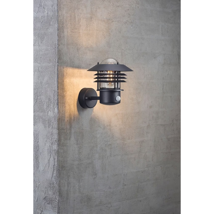 Nordlux - Außenwandleuchte mit Sensor VEJERS 1xE27/60W/230V IP54 schwarz