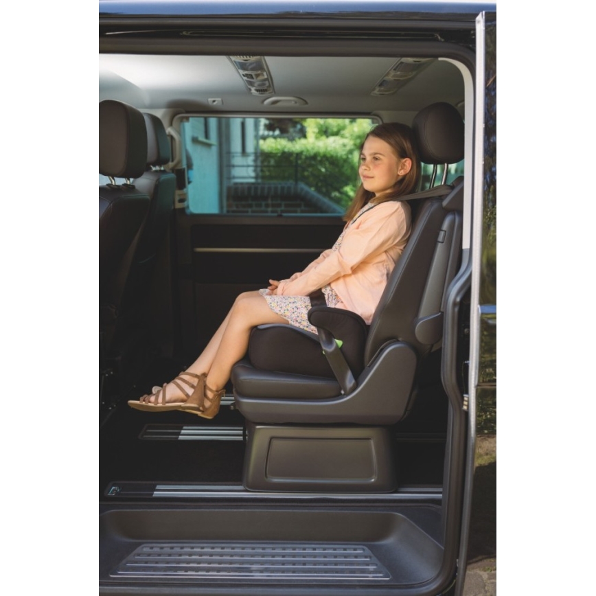 OSANN - Autositzerhöhung mit Isofix, i-Size, 126-150 cm, Schwarz