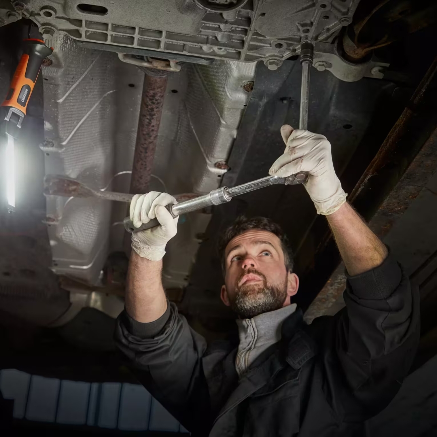 Osram - dimmbare, wiederaufladbare LED-Inspektionsleuchte LEDINSPECT SLIM MAX1000 LED/9W/3,7V IP65