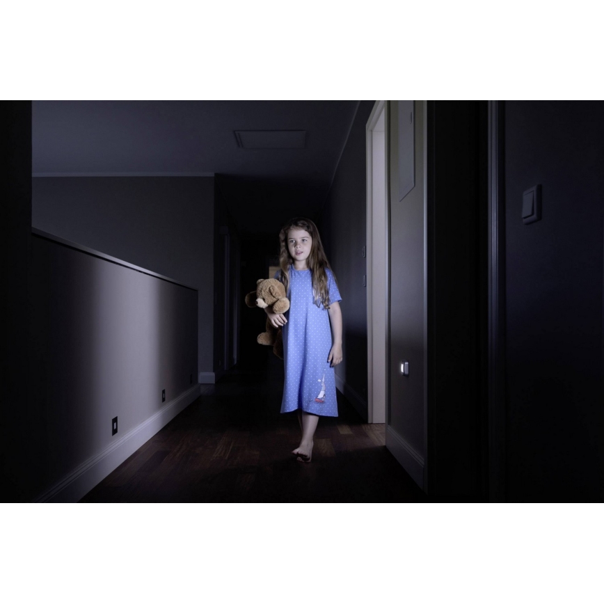 Osram - LED Orientierungsleuchte mit Sensor NIGHTLUX LED/0,3W/3xAAA IP54 silber