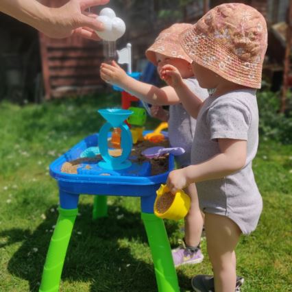 PETITE&MARS – Wasser- und Sandspieltisch SANDY TIM