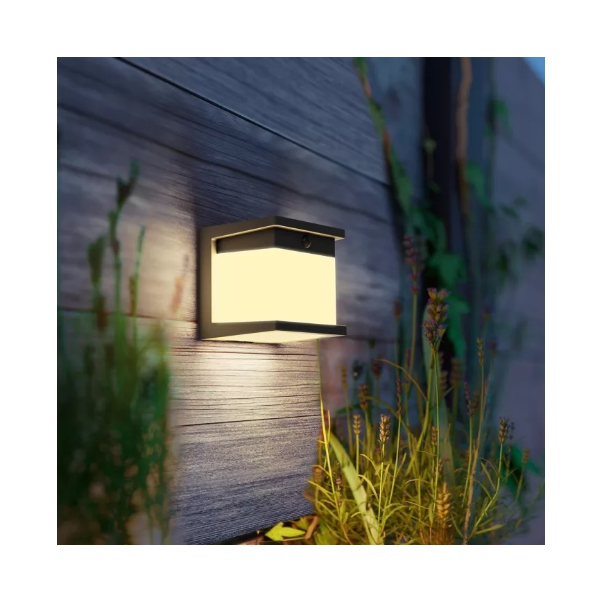 Philips - LED-Solar-Wandleuchte mit Sensor DIARA LED/3,8W/3,7V 800 mAh 2700K IP44 schwarz