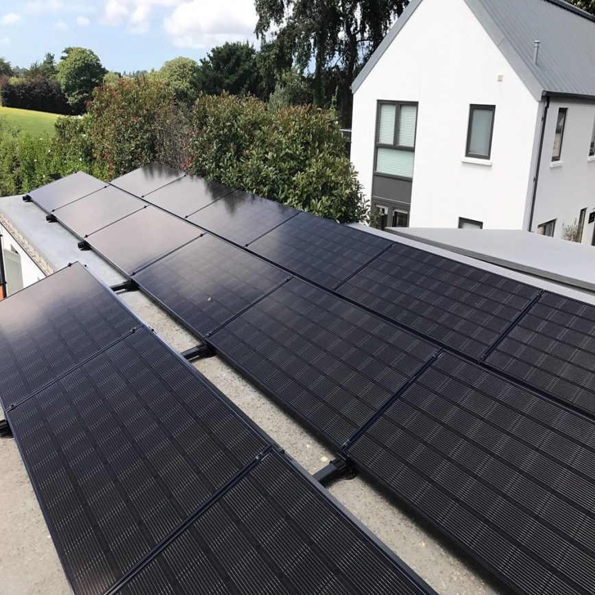 Photovoltaik-Solarpanel JA SOLAR 390Wp komplett schwarz IP68 Halbzellen
