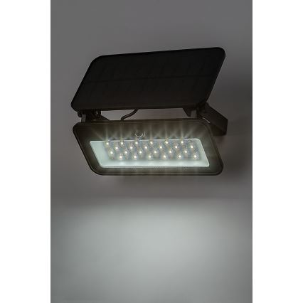 Rabalux - LED Solarstrahler mit Sensor LED/8W/3,7V 3000/4000/6500K IP65 2600 mAh