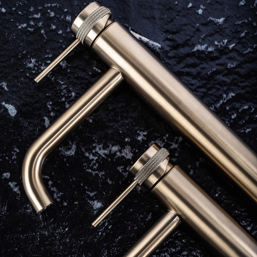REA-B6896 - LUNGO Waschtischarmatur 28 cm, gebürstetes Gold