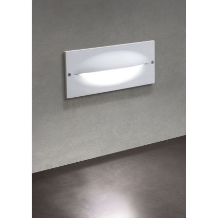 Redo 90009 - LED Außen-Orientierungsleuchte TAMPA LED/11W/230V IP54 weiß