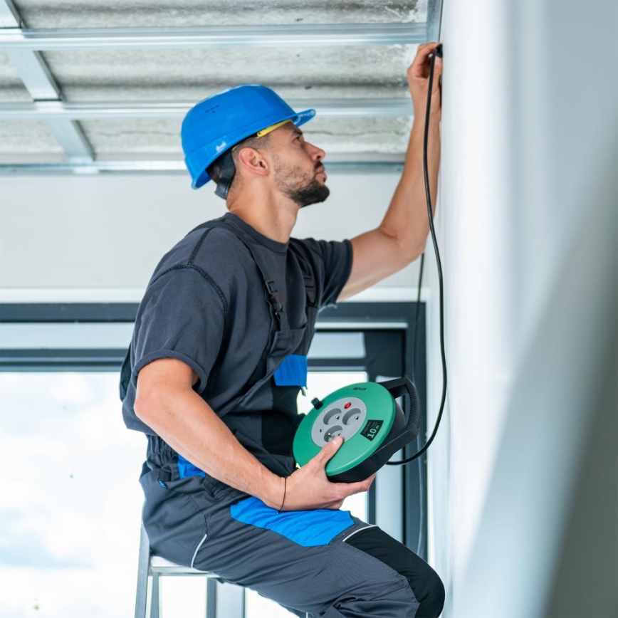 Retlux - Verlängerungskabel auf Kabeltrommel, 3-fach, Typ E, 10 m, grün/schwarz