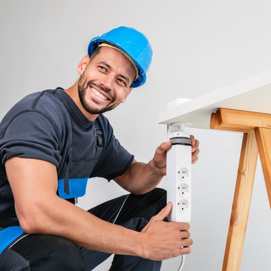 Steckdosenleiste mit Tischklemme 3x Steckdosen (Typ E) + 2x USB-A + 1x USB-C 1,5 m, weiß