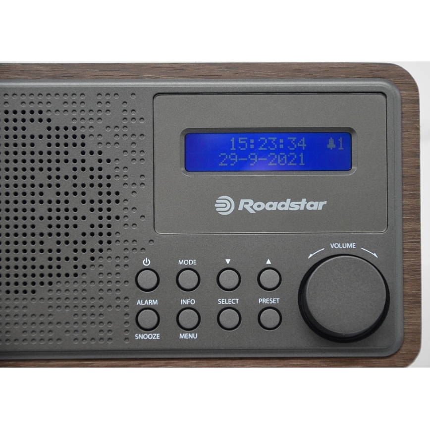 Roadstar HRA-700D+/WD - Radio mit DAB+, FM und Weckfunktion 16W/230V/4xAA