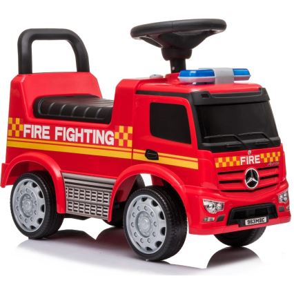 Rutschauto Mercedes Feuerwehrauto 2xAA rot