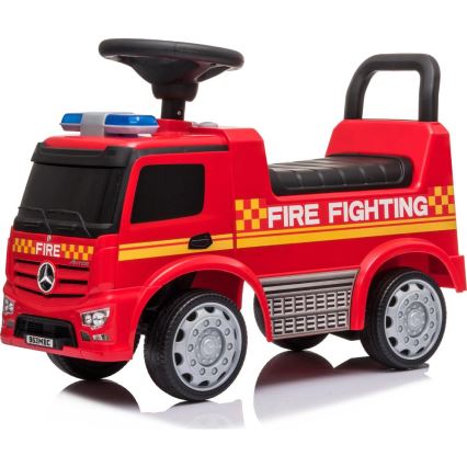 Rutschauto Mercedes Feuerwehrauto 2xAA rot